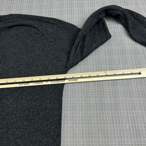 LL Bean Sweater‎ Mens Large Grey V Neck 100% Lambswool Pullover Preppy Classic - Picture 6 of 8